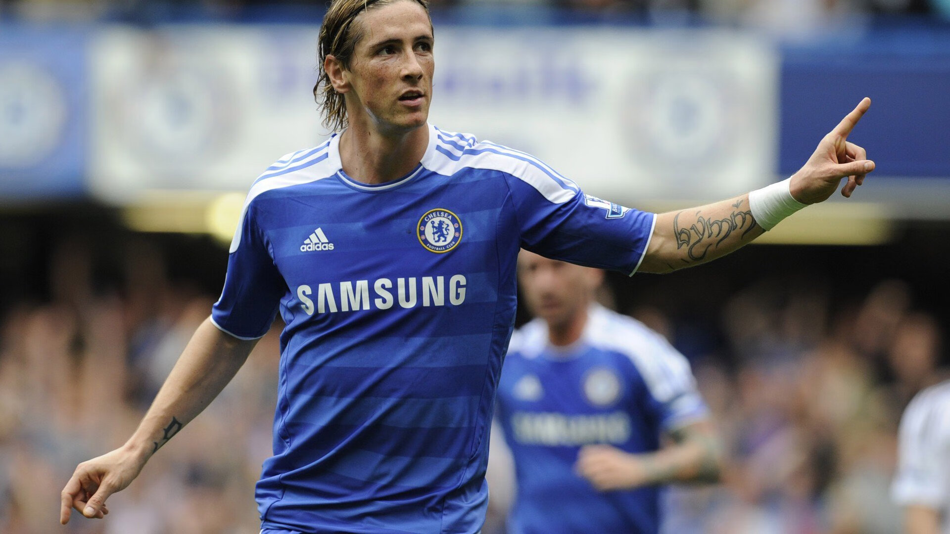 未来足球:虚拟现实与增强现实技术结合,打造沉浸式体验,未来足球发展的方向