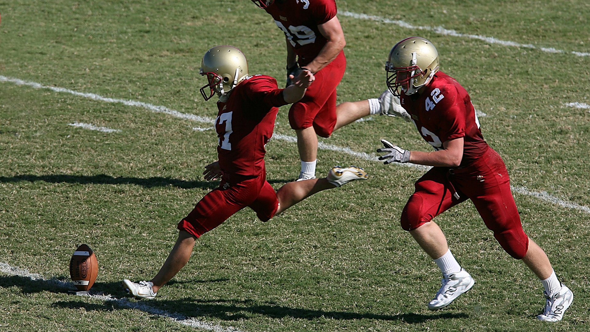 世界田径:肯尼亚跑者屡破纪录,赛场火热非凡!,肯尼亚长跑冠军