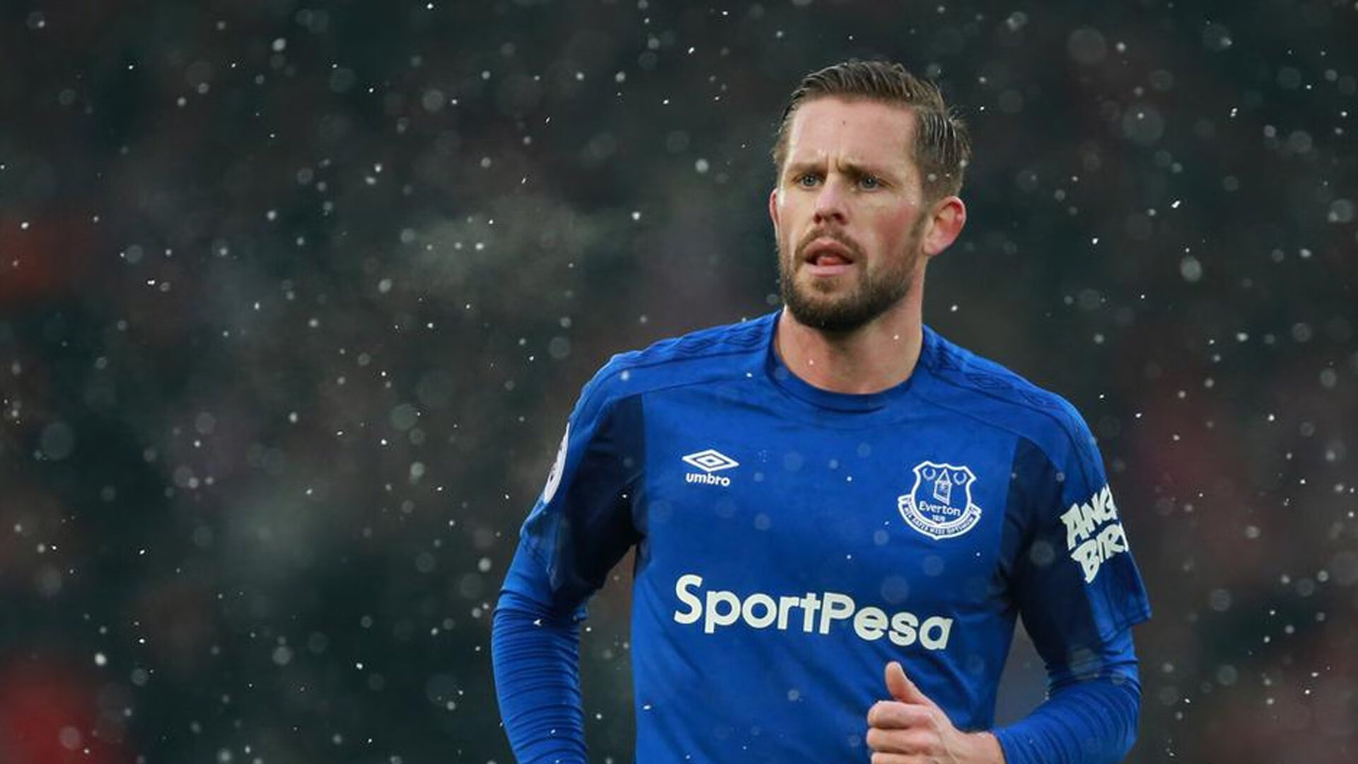 英超冲刺季:谁能笑到最后?精彩不断!,英超本轮集锦视频